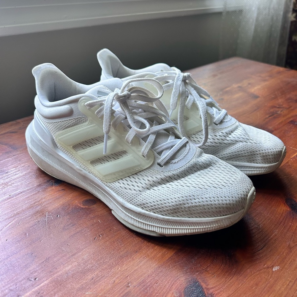 Women's Adidas Ultrabounce White Sneaker Running Shoe